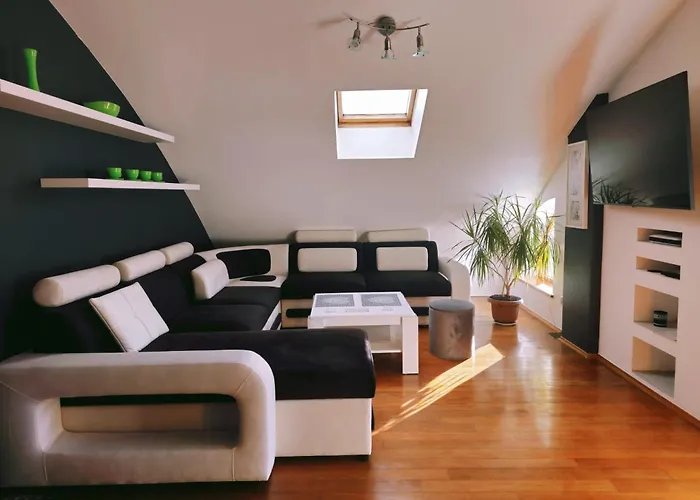 Moari Goscinne شتوروك